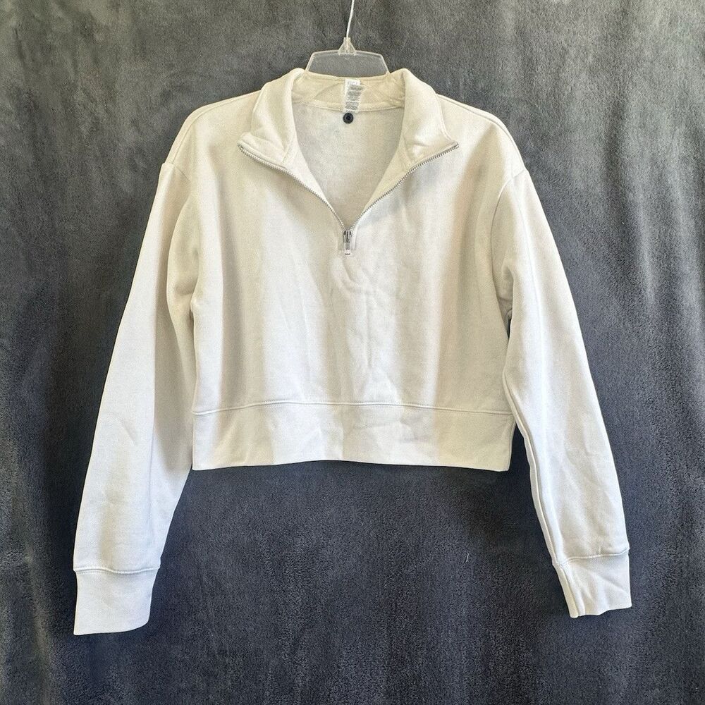 District V.I.T. Women's 1/4 Zip Sweatshirt L